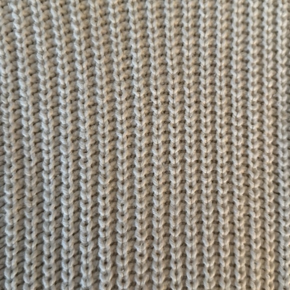 Banana Republic Factory Marled Pullover Sweater, snow day color. Size small - Picture 4 of 4